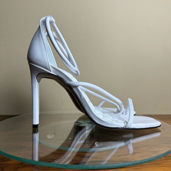 Schutz Gaiah Leather Ankle-Strap Sandals - white leather - size 7.5 - Picture 8 of 16